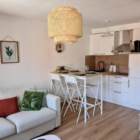 Les Coteaux De Mahe Apartment ตูร์นง-โซร์-โฮน ภายนอก รูปภาพ